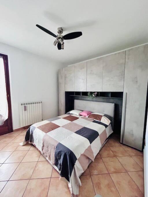 Appartement Casa Lucia A Carugo Extérieur photo